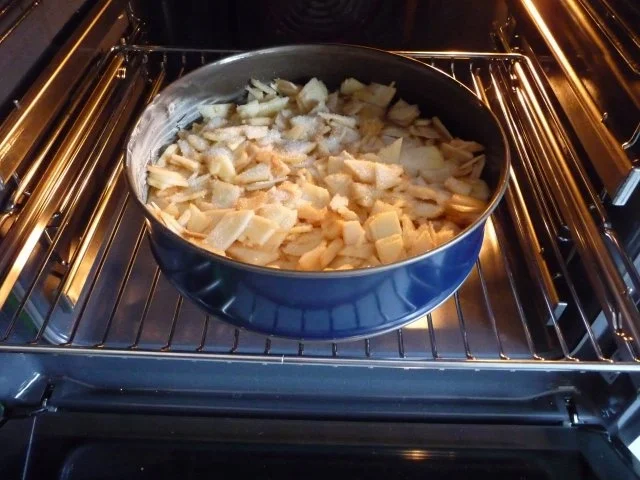 Mein 400.Rezept soll ein Festlein sein, drum lad ich euch zum Apfelkuchen  ein ;-) - Rezept - Bild Nr. 9