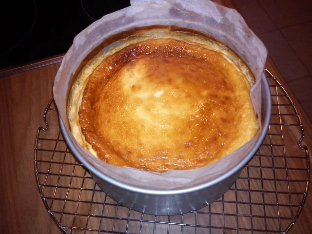 Rezept: Topfentorte mit Zwetschkenkompott ( Quarktorte mit Pflaumenkompott :-) ) Bild Nr. 6 Topfentorte mit Zwetschkenkompott ( Quarktorte mit Pflaumenkompott :-) ) - Rezept - Bild Nr. 6