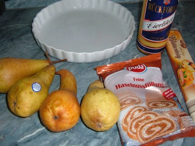 Rezept: Kuchen : Blätterteig Tarte - mit Birnen und Haselnussfüllung Bild Nr. 3 Kuchen : Blätterteig Tarte - mit Birnen und Haselnussfüllung - Rezept - Bild Nr. 3