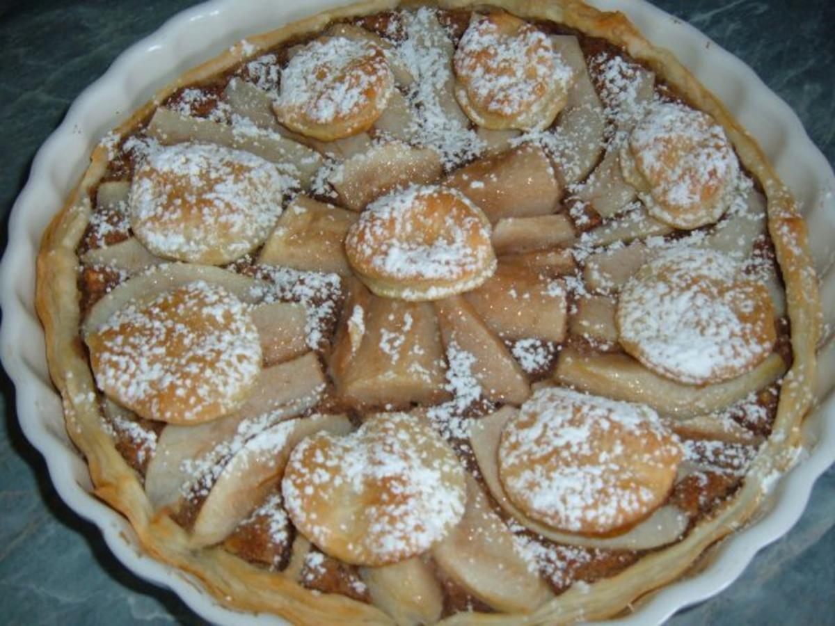 Kuchen : Blätterteig Tarte - mit Birnen und Haselnussfüllung - Rezept ...