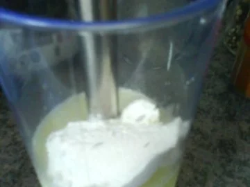 Bratwurstschneckchen mit Gurkendip - Rezept - Bild Nr. 7