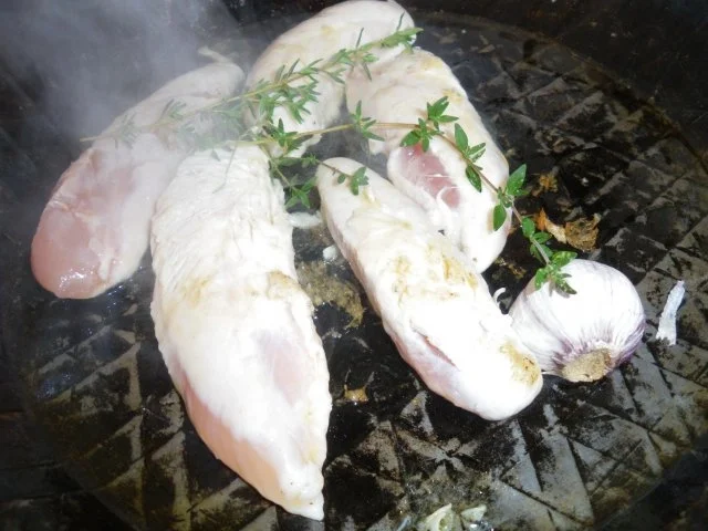 Rezept: Hähnchenfilet mit Rotwein-Thymiansoße Bild Nr. 3 Hähnchenfilet mit Rotwein-Thymiansoße - Rezept - Bild Nr. 3