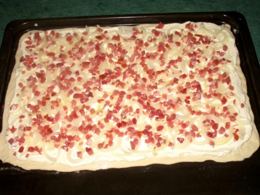 Mein Flammkuchen nach Elsässer Art - Rezept - kochbar.de