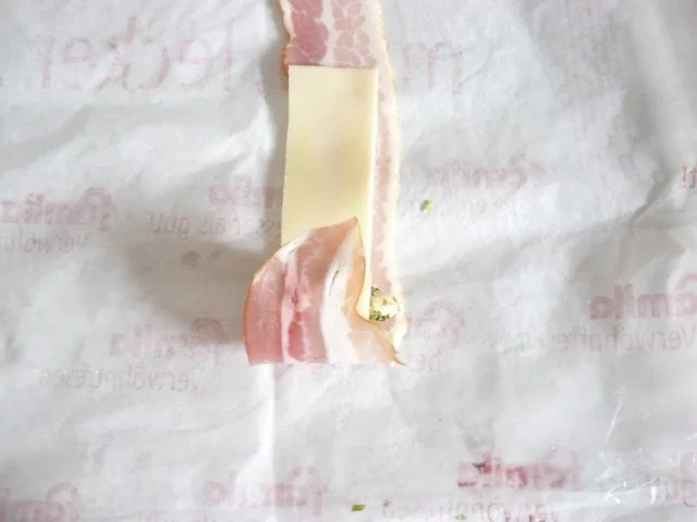 Rezept: Oliven im Speckmantel Bild Nr. 4 Oliven im Speckmantel - Rezept - Bild Nr. 4