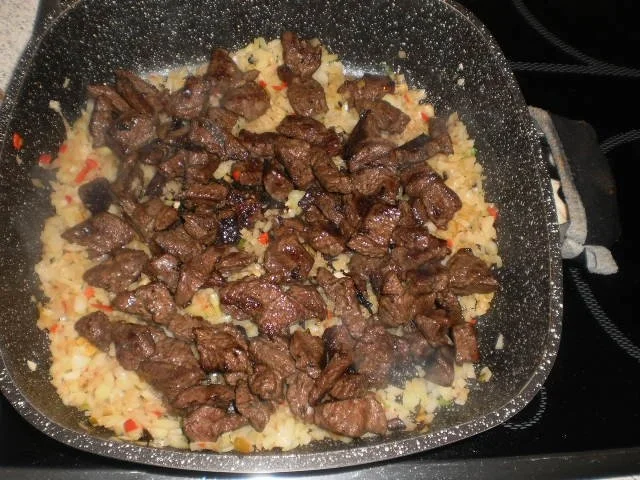 Gulasch - Feurig- scharf mit Chilischoten & Tomaten - Rezept - Bild Nr. 9