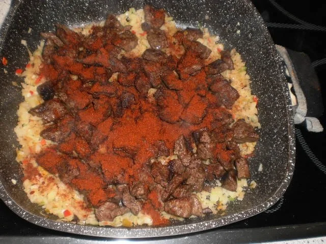 Gulasch - Feurig- scharf mit Chilischoten & Tomaten - Rezept - Bild Nr. 10