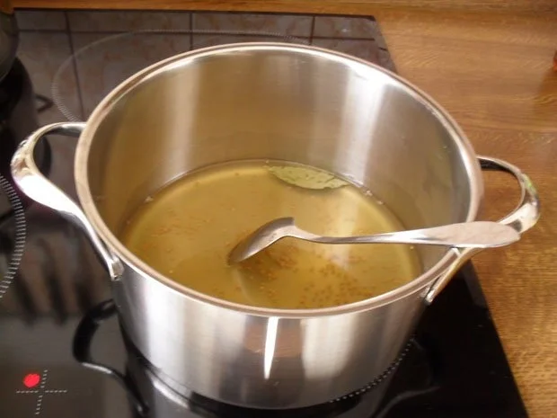 Apfel-Chutney mit Zwiebeln und Sellerie - Rezept - Bild Nr. 2