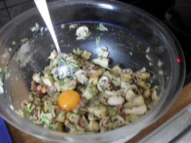 Rezept: Rinderrouladen mit Champignon-Füllung Bild Nr. 6 Rinderrouladen mit Champignon-Füllung - Rezept - Bild Nr. 6