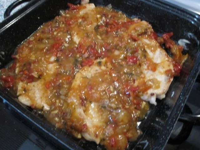 Rezept: Schweinsschnitzerl mit Schafskäse-Kartoffelhaube und pikanter Tomatensauce Bild Nr. 8 Schweinsschnitzerl mit Schafskäse-Kartoffelhaube und pikanter Tomatensauce - Rezept - Bild Nr. 8