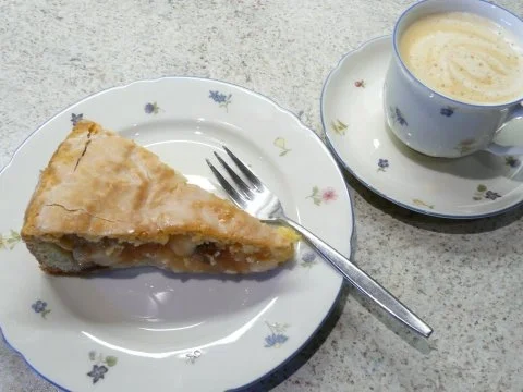 Gedeckter Apfelkuchen - Rezept - Bild Nr. 2