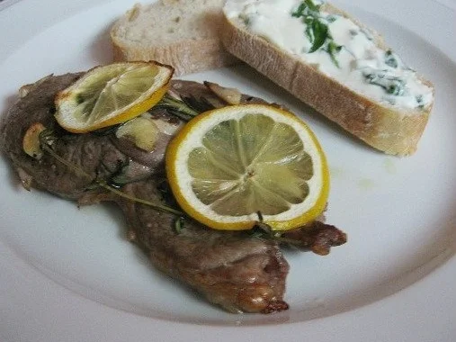 Lammkeulenscheiben im Backofen gebraten - Rezept