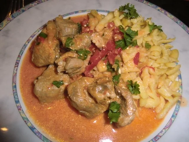 Rezept: Puten - Paprikagulasch an Spätzle Bild Nr. 6 Puten - Paprikagulasch an Spätzle - Rezept - Bild Nr. 6