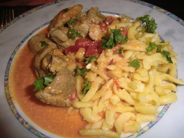 Rezept: Puten - Paprikagulasch an Spätzle Bild Nr. 7 Puten - Paprikagulasch an Spätzle - Rezept - Bild Nr. 7