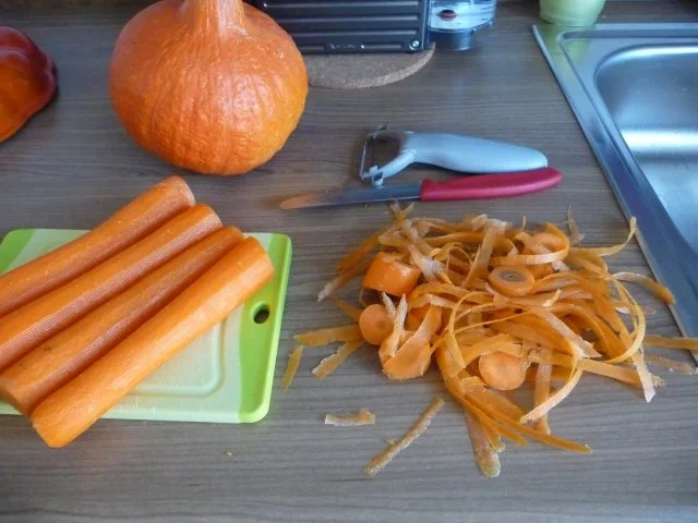 Rezept: Suppen & Eintopf : Kürbissuppe, meine erste 2011 Bild Nr. 4 Suppen & Eintopf : Kürbissuppe, meine erste 2011 - Rezept - Bild Nr. 4