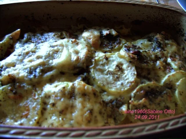 Rezept: VEGETARISCHER - ZUCCHINI - AUFLAUF Bild Nr. 7 VEGETARISCHER - ZUCCHINI - AUFLAUF - Rezept - Bild Nr. 7