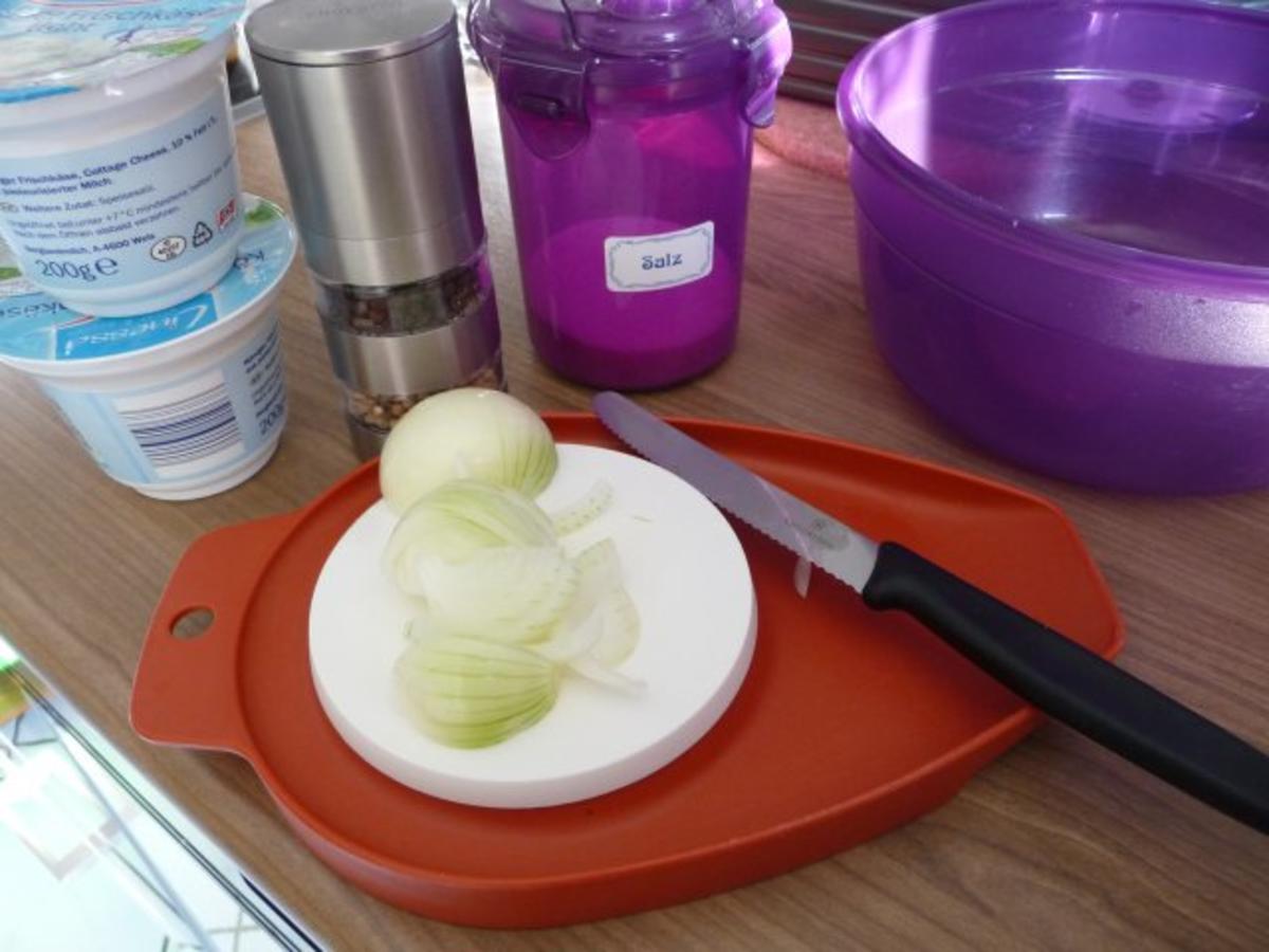 Fixe Küche : Pellkartoffeln mit Kräuterquark und Gurkensalat - Rezept - Bild Nr. 3