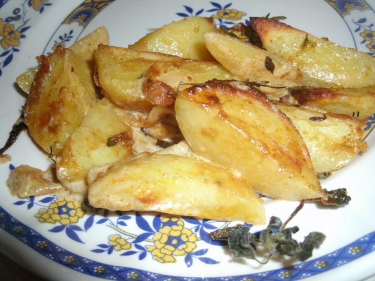 Sahnekartoffeln aus dem Backofen mit Gyrosgewürz - einfach - 118 kcal/100g