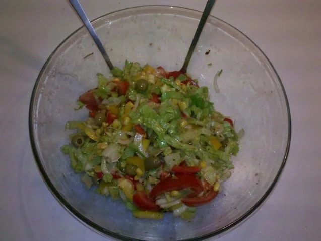 Salat: Bunter Herbstsalat mit Chilli-Oliven - Rezept - Bild Nr. 5