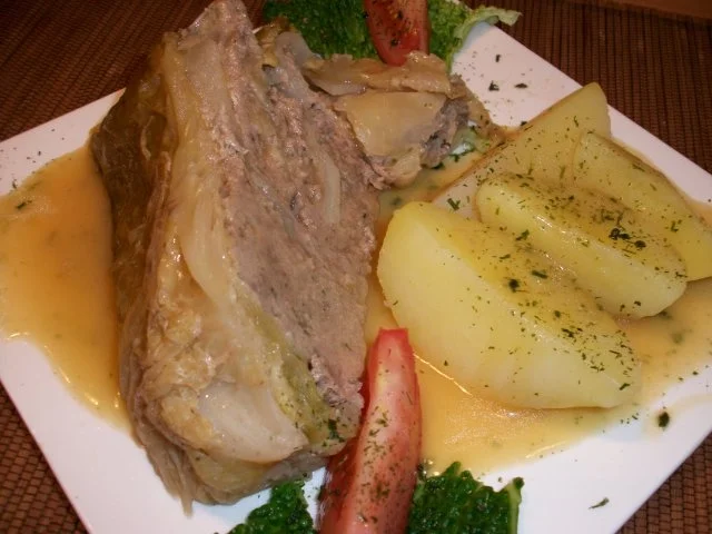 Rezept: Kohlpudding nach Omas Rezept, mit Salzkartoffeln und Soße...... Kohlpudding nach Omas Rezept, mit Salzkartoffeln und Soße...... - Rezept