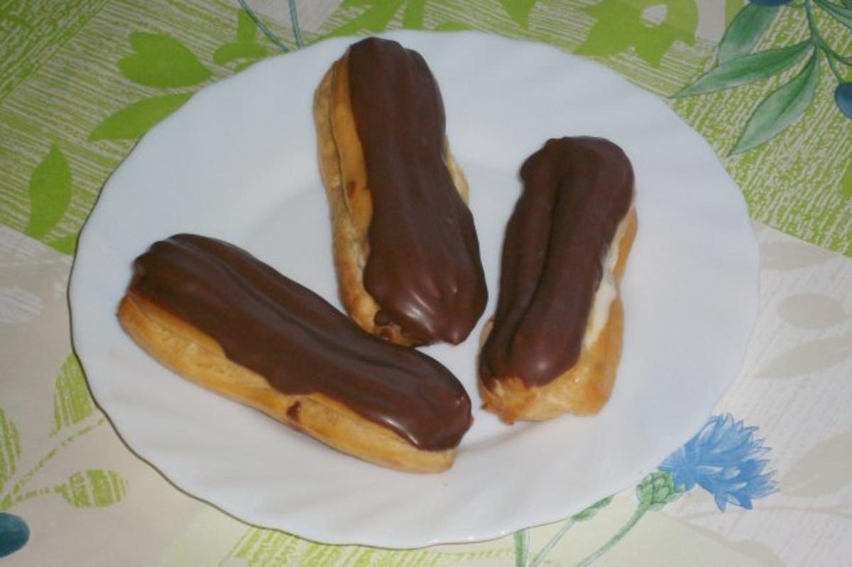 Bilder für Eclair mit Brandteig aus meinem Kochbuch und Milch - Rezept