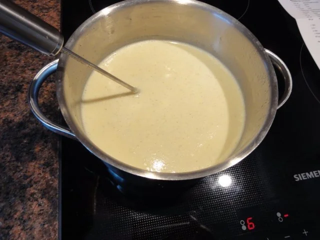 Sauce:   feine BOURBON-VANILLESAUCE - Rezept - Bild Nr. 6