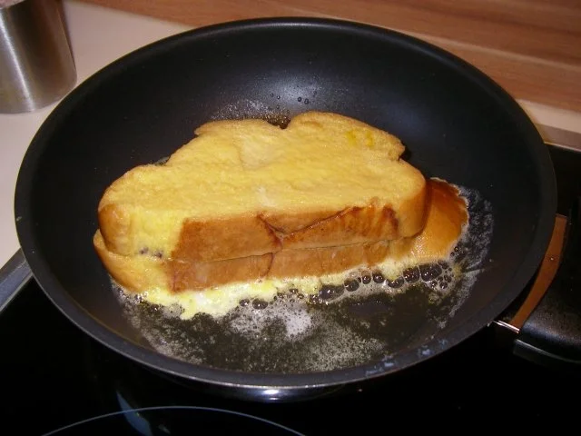 Rezept: Pofesen mit Vanillesauce Bild Nr. 4 Pofesen mit Vanillesauce - Rezept - Bild Nr. 4