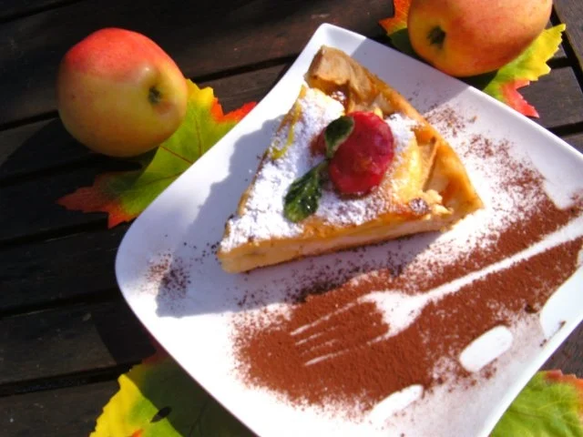 Rahm- Apfel-Käse-Kuchen - Rezept