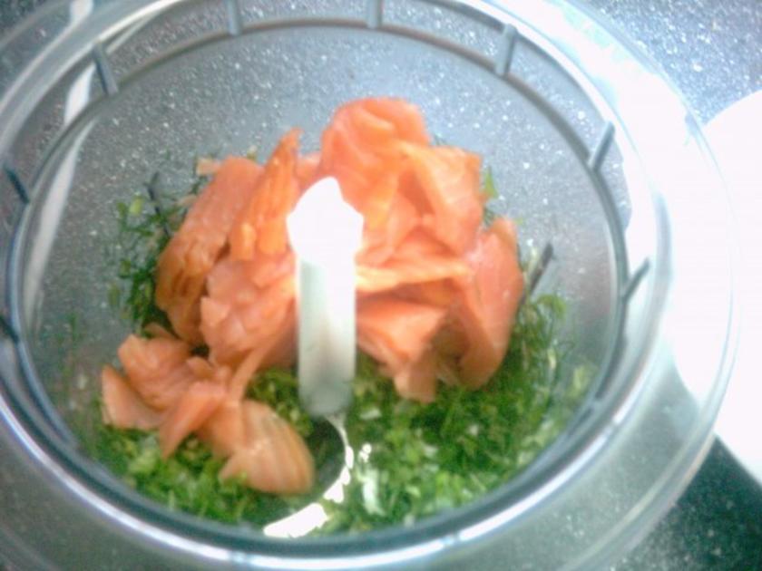 Pikanter Lachs - Quark - Aufstrich / Dip - Rezept - kochbar.de