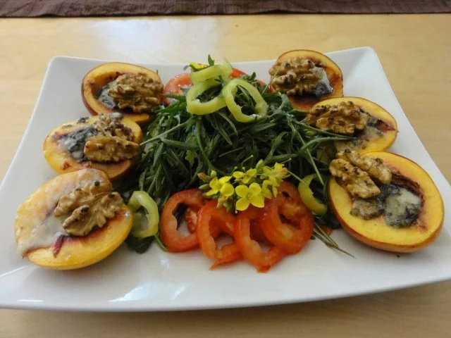 Gorgonzola-Nektarinen-Salätchen - Rezept