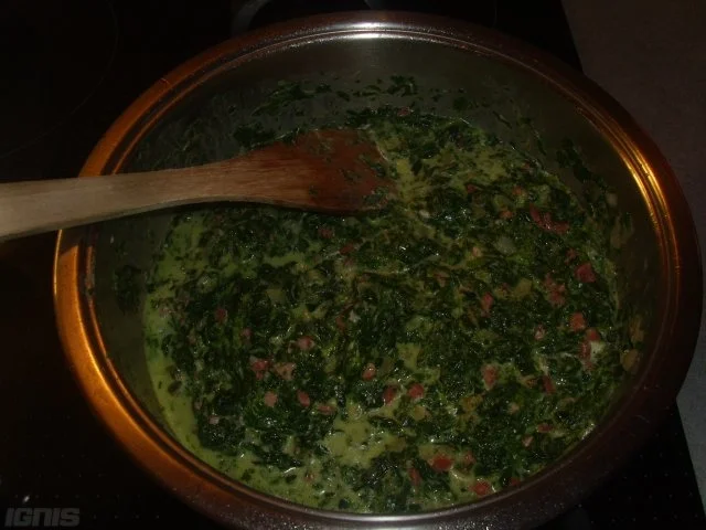 Rezept: Pizza Spinat-Schinken-Blauschimmelkäse Bild Nr. 4 Pizza Spinat-Schinken-Blauschimmelkäse - Rezept - Bild Nr. 4