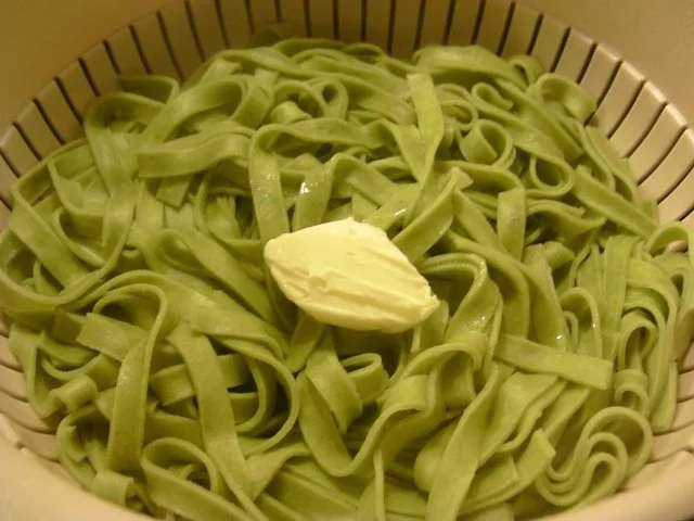 Rezept: Tagliatelle- spinaci, liebt Kurzgebratenes ! Bunt und Fleischig Bild Nr. 7 Tagliatelle- spinaci, liebt Kurzgebratenes ! Bunt und Fleischig - Rezept - Bild Nr. 7