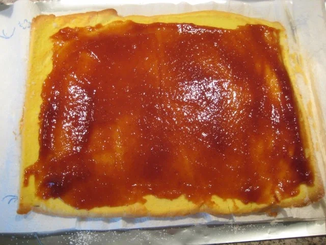 Rezept: Biskuitrolle Bild Nr. 6 Biskuitrolle - Rezept - Bild Nr. 6