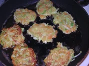 Lauch-Kartoffel-Möhren-Bratlinge - Rezept