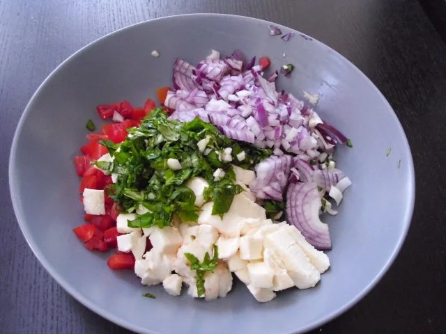 Muffins: Tomate-Mozzarella - Rezept - Bild Nr. 2