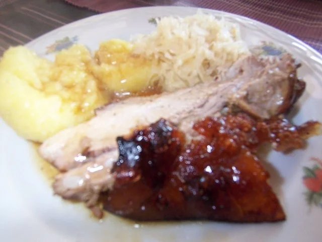 Rezept: Krosser Schweinebauch aus dem Tontopf Krosser Schweinebauch aus dem Tontopf - Rezept