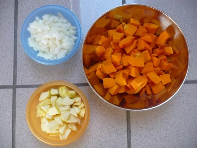 Rezept: schnelle Kürbiscremesuppe Bild Nr. 2 schnelle Kürbiscremesuppe - Rezept - Bild Nr. 2