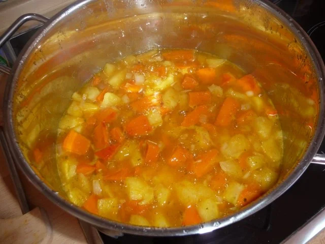 Rezept: schnelle Kürbiscremesuppe Bild Nr. 3 schnelle Kürbiscremesuppe - Rezept - Bild Nr. 3