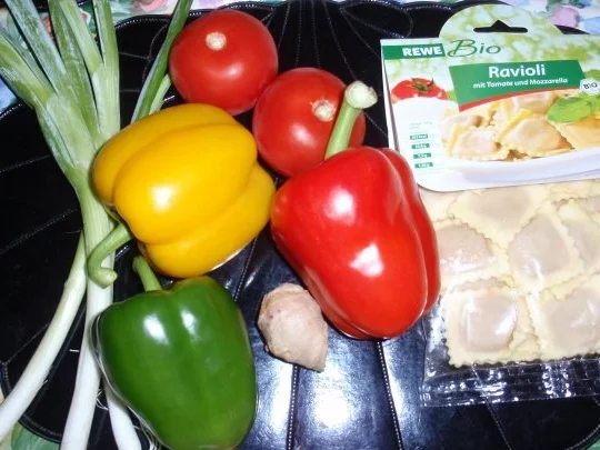 Rezept: Ravioli-Gemüse-Pfännchen Bild Nr. 2 Ravioli-Gemüse-Pfännchen - Rezept - Bild Nr. 2