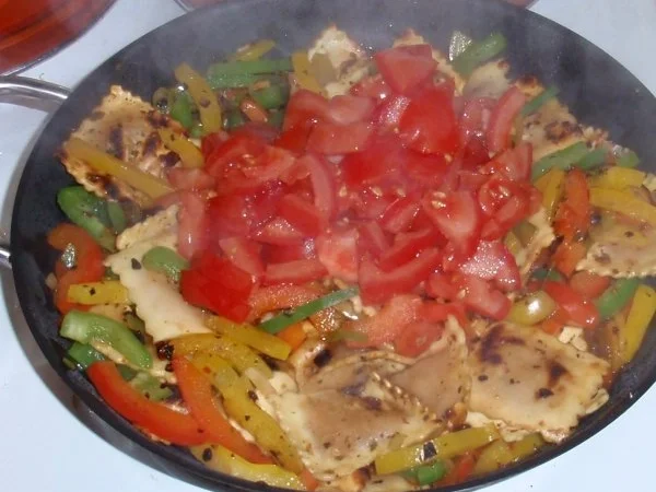 Rezept: Ravioli-Gemüse-Pfännchen Bild Nr. 7 Ravioli-Gemüse-Pfännchen - Rezept - Bild Nr. 7