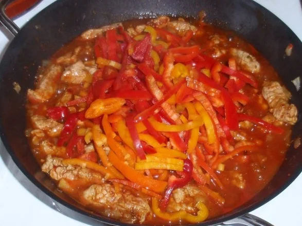 Filet-Paprikapfanne mit Zucchini-Reis - Rezept - Bild Nr. 5