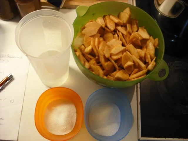 Apfel-Schmand-Kuchen mit Blätterteigdach - Rezept