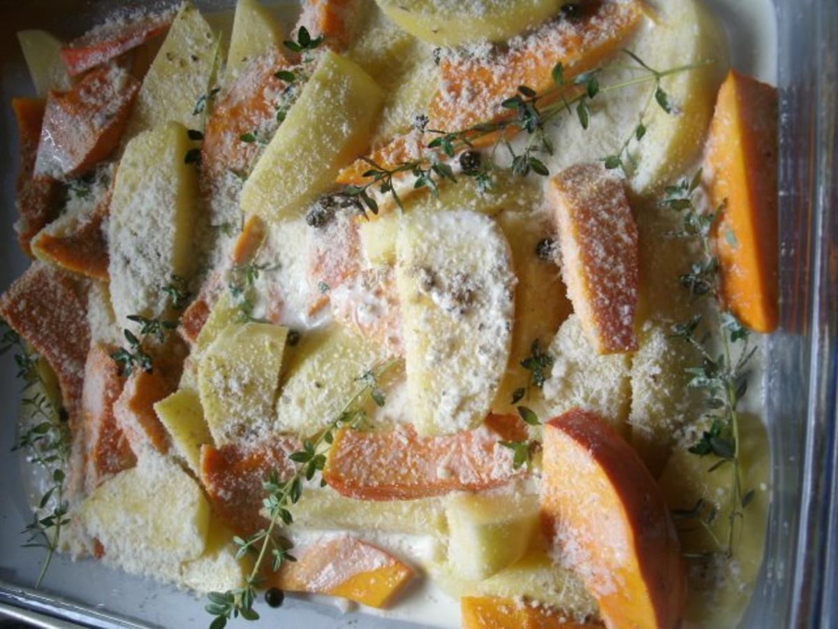 Zitronig-pfeffrige Kürbis-Kartoffelsahnespalten aus dem Backofen - Rezept - Bild Nr. 2