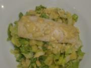 Kartoffel-Endivien-Salat mit Fischfilet und Senfsauce - Rezept