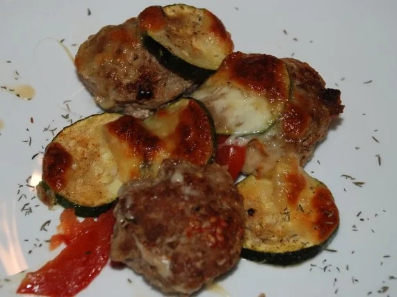 Frikadellen, überbacken - Rezept