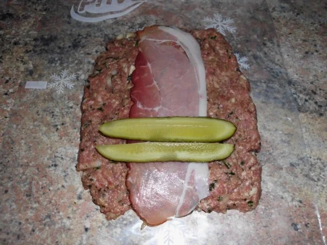 Rezept: Hackfleisch-Rouladen Bild Nr. 3 Hackfleisch-Rouladen - Rezept - Bild Nr. 3