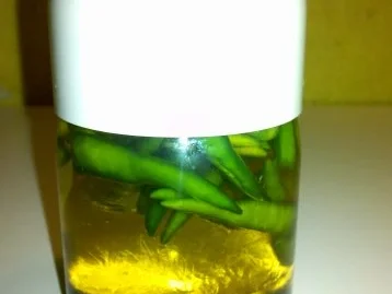 Rezept: Gewürze: Eingelegte Chillies Gewürze: Eingelegte Chillies - Rezept