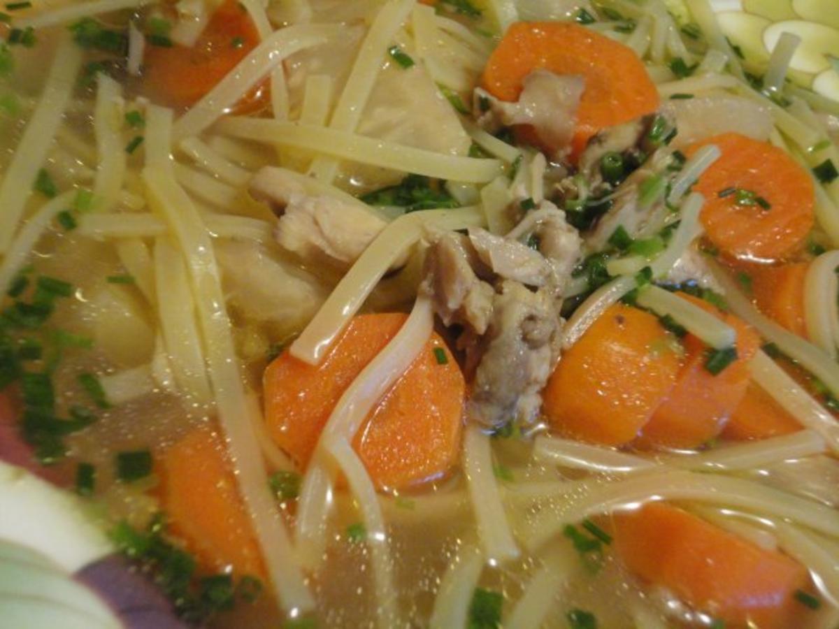 Bilder für kräftige Hühner Suppe Rezept