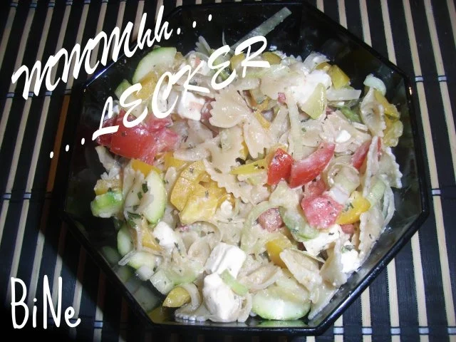 Rezept: BiNe` S FARFALLE - SOMMERSALAT Bild Nr. 5 BiNe` S FARFALLE - SOMMERSALAT - Rezept - Bild Nr. 5