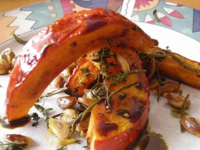 Rezept: Kürbisspalten gebacken mit frischen Kürbiskernen Bild Nr. 2 Kürbisspalten gebacken mit frischen Kürbiskernen - Rezept - Bild Nr. 2