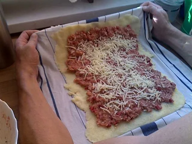 Rezept: Hackfleisch in Kloßteig Bild Nr. 5 Hackfleisch in Kloßteig - Rezept - Bild Nr. 5